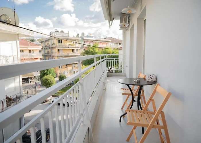Alyvia Central Apartment 1