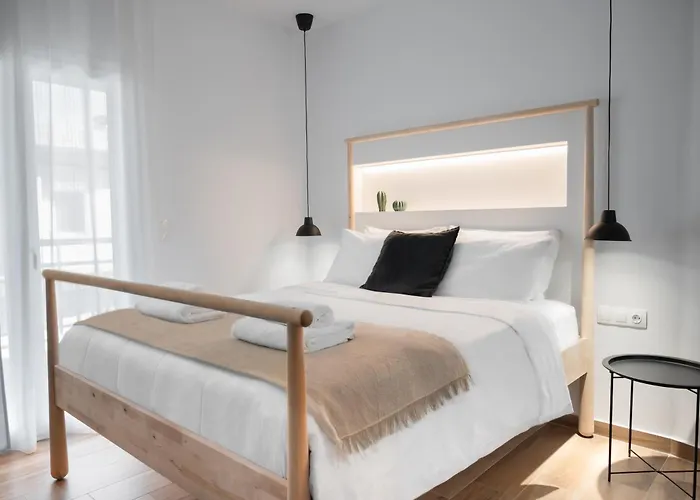 Alyvia Central Apartment 1